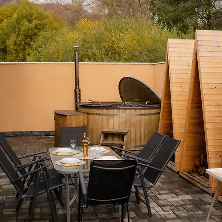 U Divokej Vcely Ižipovce